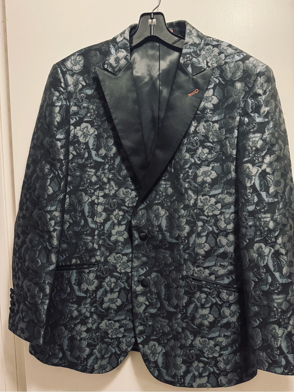 JARED LANG x STITCHED Men’s Black Floral Jacquard Blazer w/Satin Lapel -Size 46R